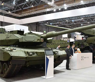 Чехія обговорює з Німеччиною налагодження виробництва найсучасніших танків із серії Leopard 2