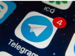 Продавчиню, яка «без мети» писала у ворожий чат-бот,  заґратували на 8 років