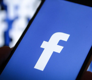 Facebook удалит серые значки подлинности со страниц компаний