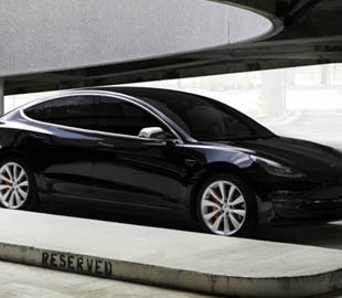 Tesla Model 3 лише на 16 місці в світових продажах
