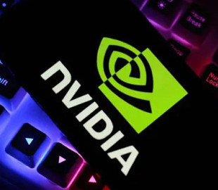 Китай закликає компанії не купувати чипи Nvidia H20 після скасування заборони Трампом