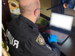 Поліція викрила злочинне угруповання у постачанні та збуті психотропів з-за кордону