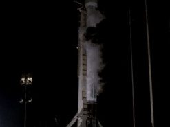 SpaceX отменила запуск ракеты-носителя с 60 спутниками Starlink на борту