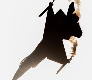 Вигадує характеристики та зброю: інженери стелс-винищувачів виявили небезпеку ШІ