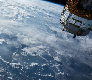 Стартап з Кремнієвої долини створює оптичне волокно в космосі за рекордні строки