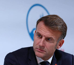 Макрон закликав посилити регулювання соцмереж у Європі