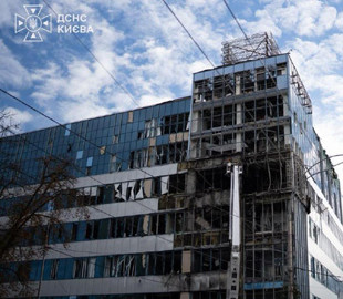 Росія намагається підірвати цифрову економіку України ударами по дата-центрах, - FT
