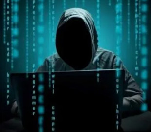 Фальшиві банкіри та “правоохоронці” обдурили двох жінок на тисячі доларів