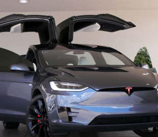 Электромобили Tesla могут разговаривать голосом Дарта Вейдера