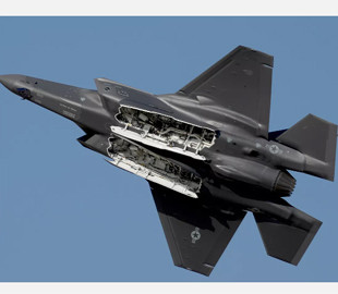 Розробники Lockheed Martin представили новітні винищувачі F-35A для ВПС Данії