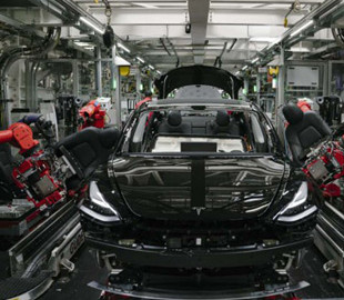 Илон Маск объяснил очередное повышение цен на электромобили Tesla