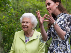 Королевская семья поздравила Кейт Миддлтон с днем рождения архивными фото