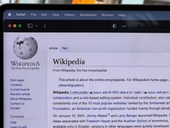 Українська Вікіпедія назвала десятку найпопулярніших статей 2023 року