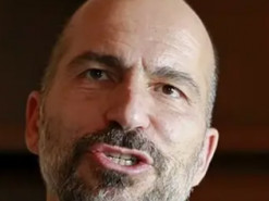 Глава Uber: Маск недооцінює складність управління сервісом роботакси