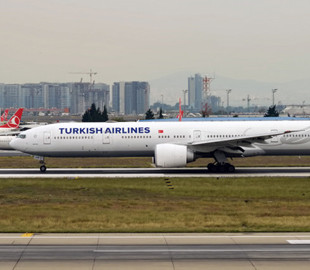 Турецькі авіакомпанії обмежують використання пауербанків на борту літаків після інциденту на рейсі до Сеулу