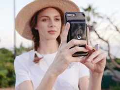 Разработан внешний аккумулятор, прилипающий к смартфону