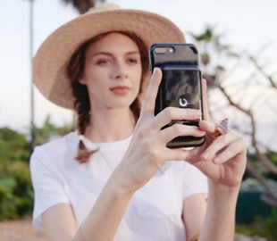 Разработан внешний аккумулятор, прилипающий к смартфону