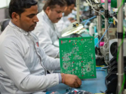 Китаю знову не пощастило: Індія вирвалася в лідери експортерів чипів у передові країни