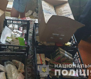 Полицейские пресекли продажу психотропов, завезенных в Украину из Российской Федерации
