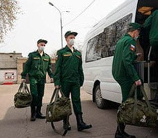 У Москві поліцейські прийшли до двох хостелів і відвезли кілька постояльців до пункту мобілізації