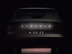 Lincoln показав тізер свого першого електричного кросовера