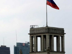 Німецькі спецслужби засікли на даху російського посольства "шпигунську антену"