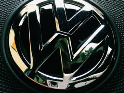 VW планує до 2025 року стати лідером у випуску електромобілів