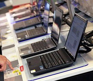 Производители ноутбуков сдерживают выпуск продукции