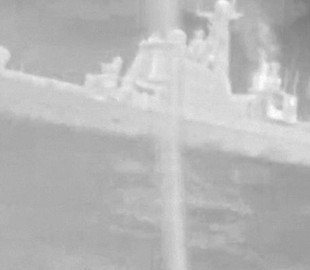 Американський морський дрон наблизився до китайського есмінця: Reuters розкрив деталі