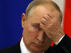 Чтобы сходить в туалет заграницей, Путин берет специального охранника: СМИ назвали причину