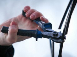 Двое мужчин попались на краже кабелей Укртелекома