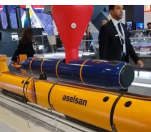 Перший турецький автономний підводний дрон-розвідник Deringöz пройшов випробування