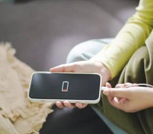 Експерт пояснив, що впливає на тривалість роботи акумулятора смартфона