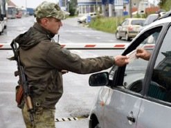 Виїзд за кордон: в Україні змінилися деякі правила для чоловіків