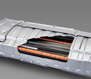 За п'ять років Toyota планує випустити чотири нові типи тягових батарей