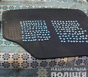 Получил по почте: в Запорожье задержали наркокурьера с товаром на 500 тысяч гривен