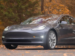 Tesla Model S Plaid будет иметь версию с выдвижным спойлером