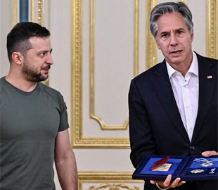 Зеленський нагородив Блінкена орденом Ярослава Мудрого ІІ ступеня