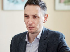 Алексей Выскуб, Минцифры: Мы имеем абсолютно неконтролируемый доступ к реестрам