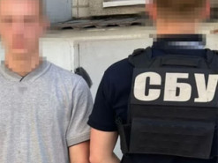 СБУ затримала студента, якого підозрюють у коригуванні російських ударів по Дніпропетровщині