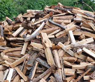 Жінка втратила 15 тисяч гривень під час купівлі дров онлайн