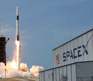 SpaceX купила стартап Swarm — разработчика спутников для интернета вещей