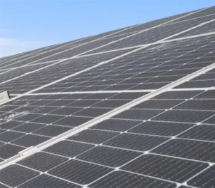 Гроші з неба: скільки жителі Великої Британії заробляють на своїх сонячних панелях