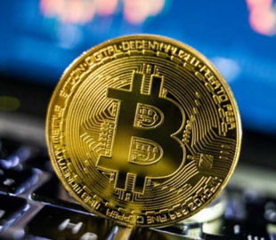 Біткоїн відновився вище $109 000 на тлі рішення Трампа відкласти мита проти ЄС