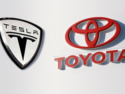 Акіо Тойода розповів, чим Toyota перевершила Tesla