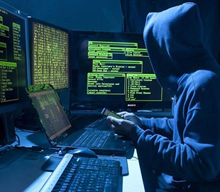 Полицейские проверяют информацию о заминировании торговых заведений в центре Одессы