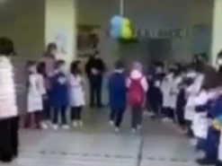 Мережу розчулило відео із зустрічі дітей з України в італійській школі