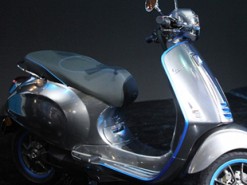 Начинается производство первого электроскутера с ИИ