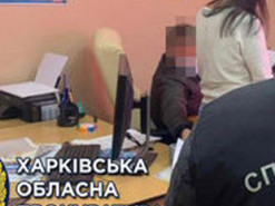 Сотрудников турагентства и частной лаборатории поймали на подделке COVID-сертификатов в Харькове