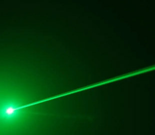 У США придумали лазерну зброю з перезарядкою: стрілятиме по дронах